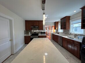 88 Fellsway E, Unit 2A in Malden, MA - Building Photo - Building Photo