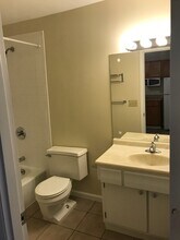 424 Aylesford Pl in Lexington, KY - Building Photo - Building Photo