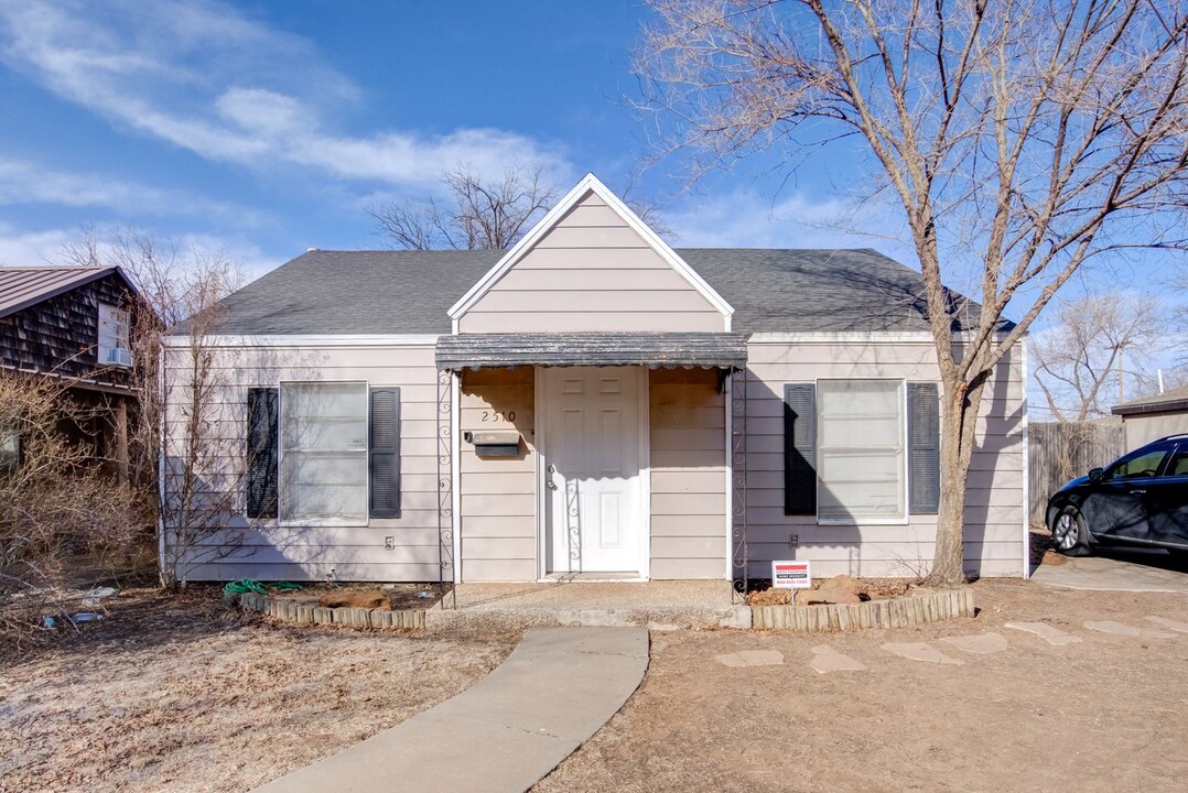 2510 25th St in Lubbock, TX - Building Photo