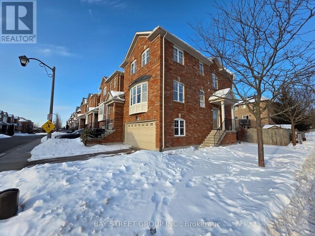 2266 Baronwood Dr in Oakville, ON - Building Photo - Building Photo