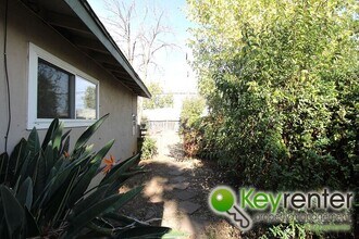 10383 Mills Tower Dr in Rancho Cordova, CA - Building Photo - Building Photo