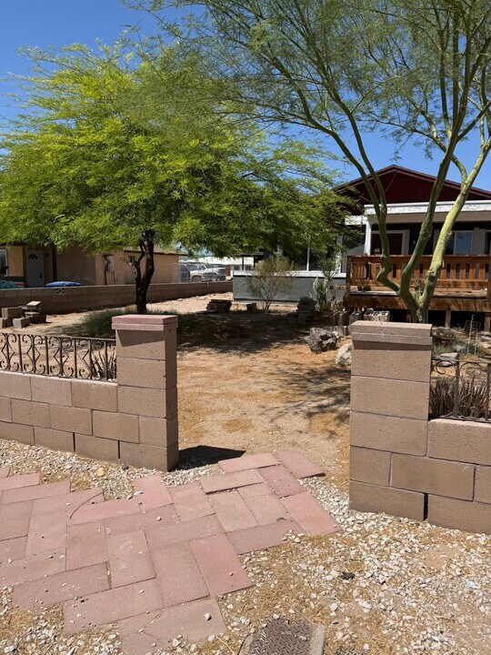 1284 W 13th St in Yuma, AZ - Building Photo
