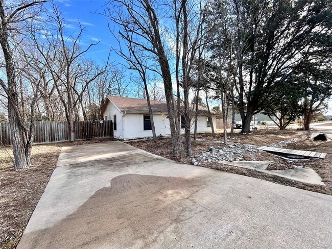 510 Powell Dr in Leander, TX - Building Photo - Building Photo