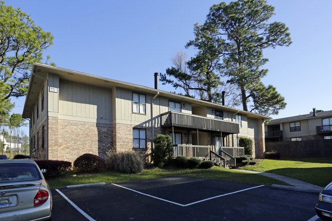 Lake Forest in Daphne, AL - Foto de edificio - Building Photo