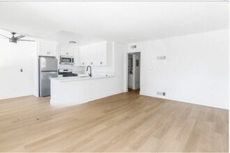 13910 Sayre St in Sylmar, CA - Building Photo - Building Photo