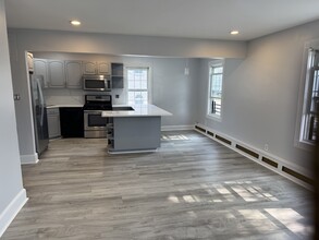5829 254th St, Unit 2 in Little Neck, NY - Building Photo - Building Photo
