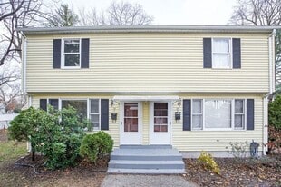 52 Price St in Springfield, MA - Building Photo