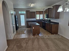 4336 W 5850 S in Hooper, UT - Building Photo - Building Photo