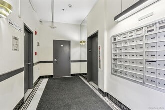 3208 Villa at the Woods in Peekskill, NY - Building Photo - Building Photo