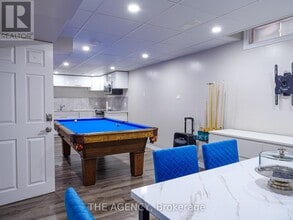 495 Bristol Rd in Newmarket, ON - Building Photo - Building Photo
