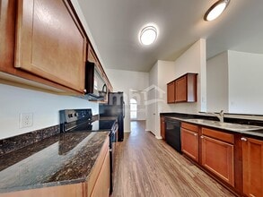 1607 Tampa Bay Dr in Dallas, TX - Foto de edificio - Building Photo