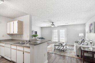 The Pointe Apartment Homes in Gautier, MS - Building Photo - Building Photo