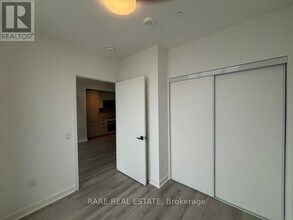 1185 Dupont St in Toronto, ON - Building Photo - Building Photo