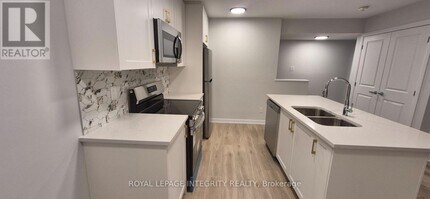 401 Glenroy Gilbert Dr in Ottawa, ON - Building Photo - Building Photo