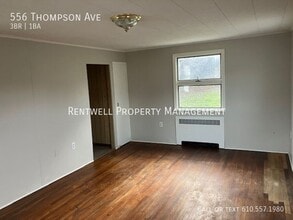 556 Thompson Ave in Clairton, PA - Building Photo - Building Photo