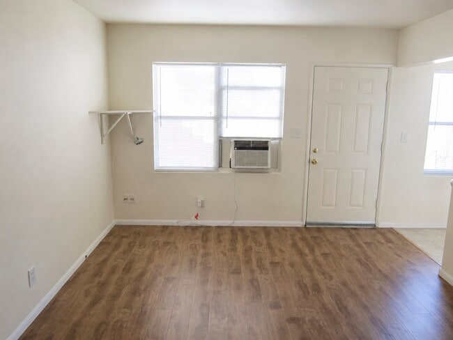 6717 Fulton Ave, Unit 2