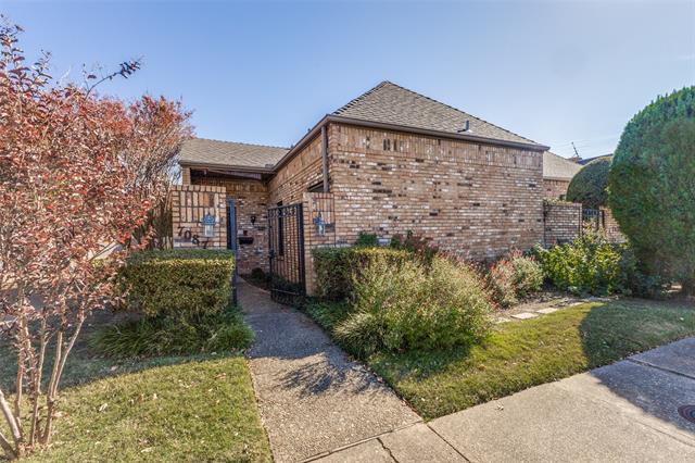 7087 Regalview Cir in Dallas, TX - Building Photo - Building Photo