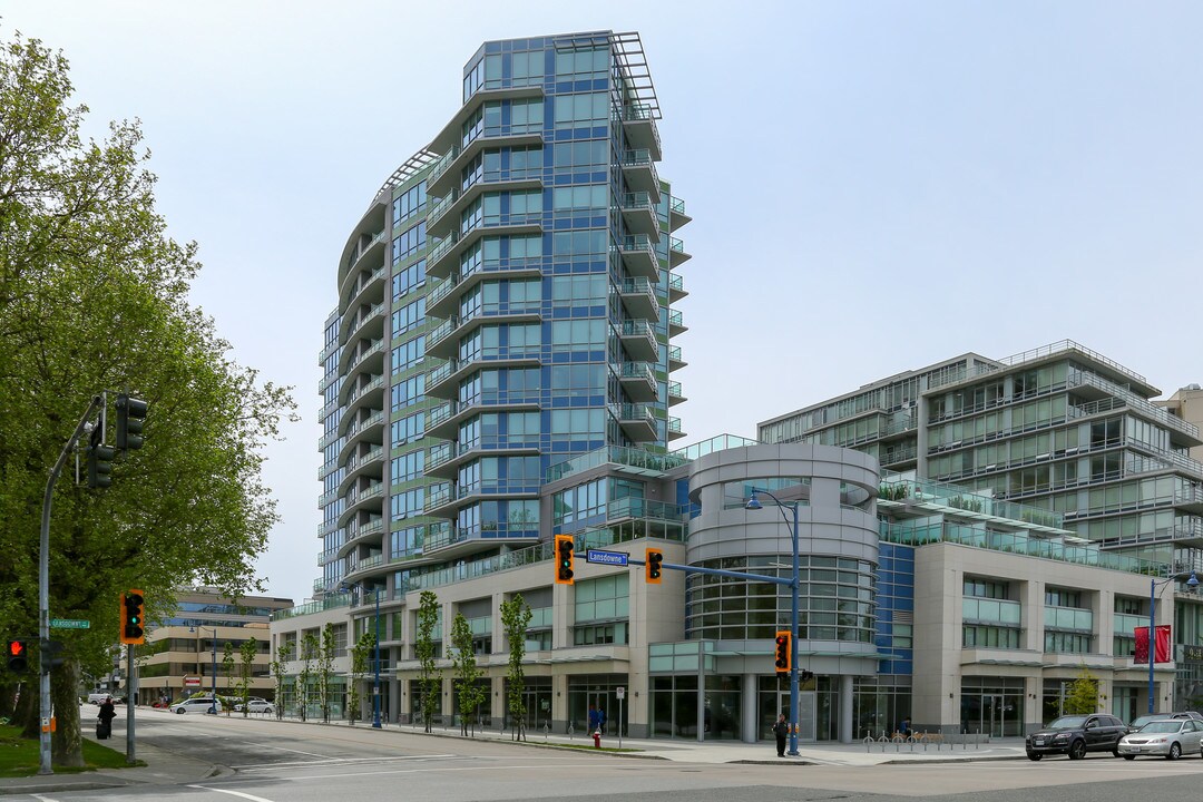 The Grand at Lansdowne in Richmond, BC - Building Photo