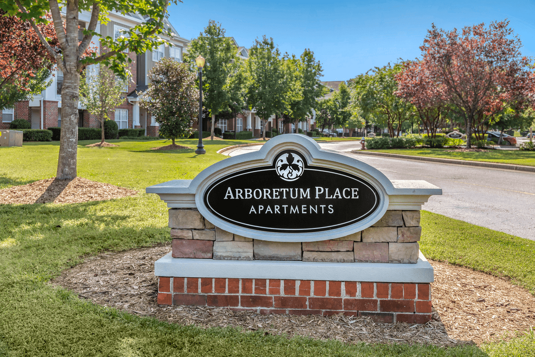 Arboretum Place Apartments in Newport News, VA - Building Photo