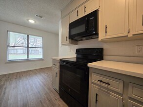 1802 Big Bend Dr in Killeen, TX - Building Photo - Building Photo