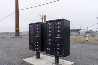 Wingspan Landing in Moses Lake, WA - Foto de edificio - Building Photo