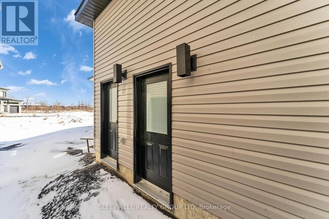 447 Annette Dr in Embrun, ON - Building Photo - Building Photo