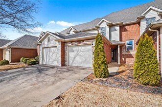 6683 W Valley View Rd in Rogers, AR - Building Photo - Building Photo