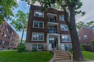 LorWest Flats in St. Paul, MN - Foto de edificio - Building Photo