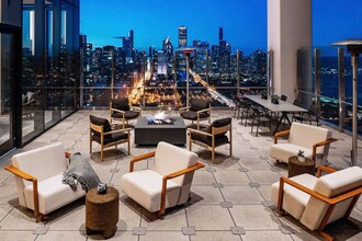 1235 S Indiana Ave in Chicago, IL - Building Photo - Building Photo