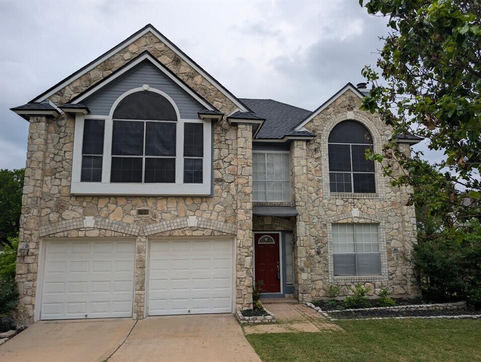 17609 Columbia Falls Cove in Round Rock, TX - Building Photo