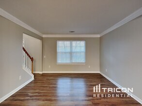 8665 River Rock Ct in Ball Ground, GA - Building Photo - Building Photo