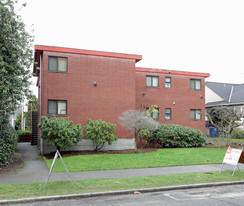 2221 Yale Ave E in Seattle, WA - Building Photo