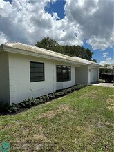 1000 NW 4th St in Boca Raton, FL - Building Photo - Building Photo