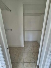 996 Jasmine St in North Fort Myers, FL - Building Photo - Building Photo