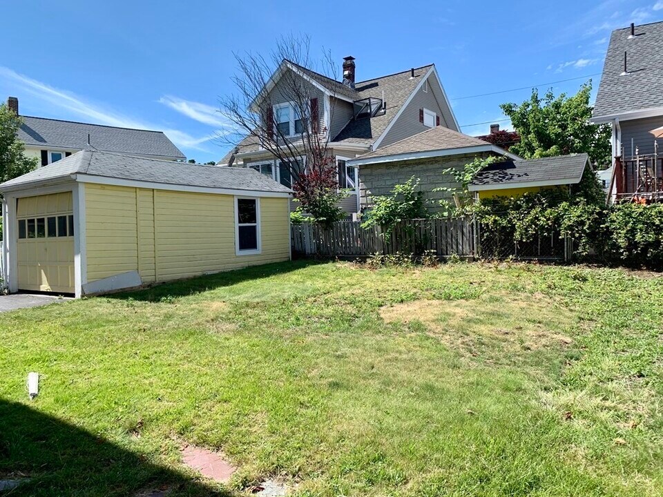54 Colby Rd, Unit 1 in Quincy, MA - Building Photo