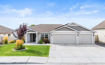 4322 Goldstream Ln in Pasco, WA - Building Photo - Building Photo