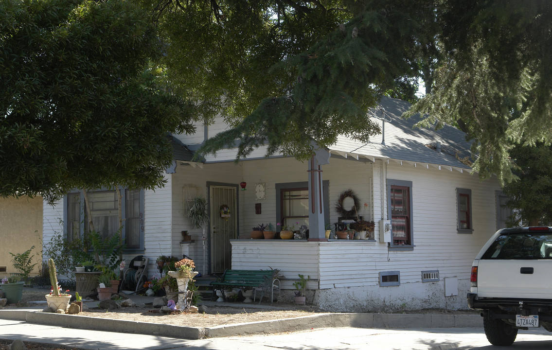 909-915 C St in Antioch, CA - Building Photo