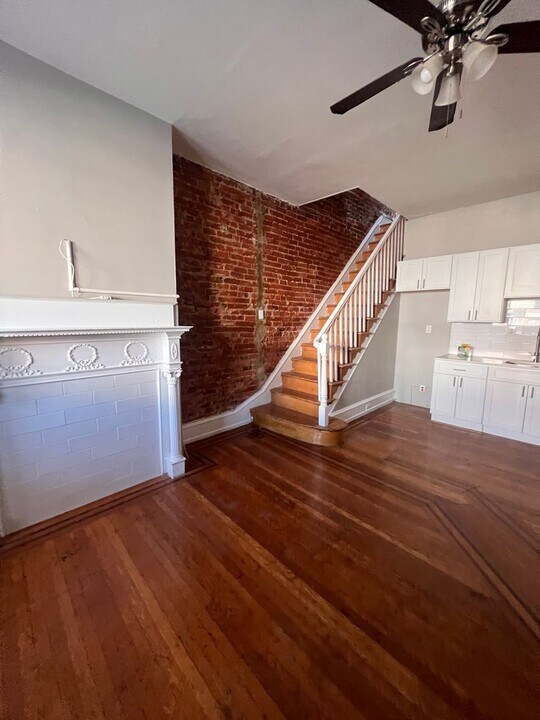 1908 E Cambria St, Unit 1 in Philadelphia, PA - Building Photo