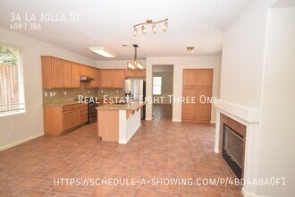 34 la Jolla St in Watsonville, CA - Building Photo - Building Photo