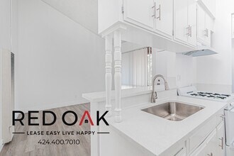 10810 Sarah St in Los Angeles, CA - Building Photo - Building Photo