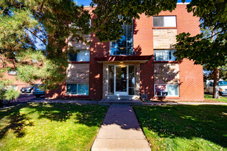 The Stapleton Apartments in Aurora, CO - Foto de edificio - Building Photo