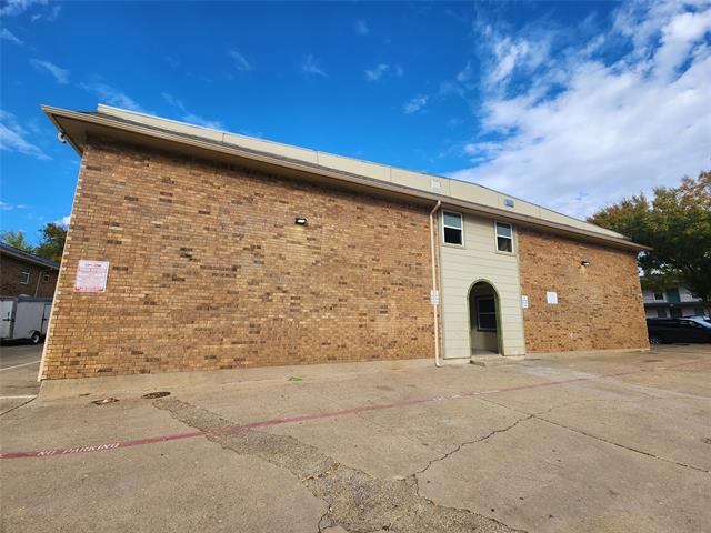 2404 Louise St in Denton, TX - Building Photo