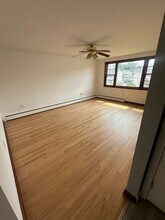 225 Oakland Ave in New Britain, CT - Building Photo - Building Photo