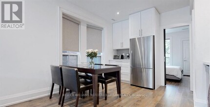 76 Dupont St in Toronto, ON - Building Photo - Building Photo