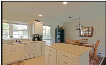 207 Farmall Dr in Hinesburg, VT - Building Photo - Building Photo