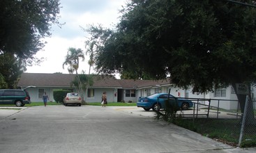 4608 Schall Rd in West Palm Beach, FL - Building Photo - Building Photo