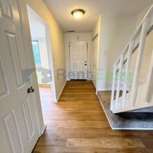 3606 Chimney Creek Dr in Virginia Beach, VA - Building Photo - Building Photo