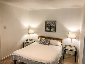5727 Richmond Ave, Unit 303 in Dallas, TX - Building Photo - Building Photo