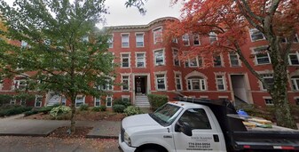 10 Strathmore Rd, Unit 3 in Brookline, MA - Building Photo