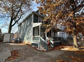 1557 Highland St in Columbus, OH - Building Photo